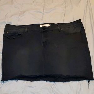 3/$25 🤑 Torrid Stretch Denim Mini Skirt 28 28w